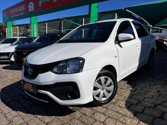 TOYOTA ETIOS 1.5 X SEDAN 16V FLEX 4P AUTOMÁTICO